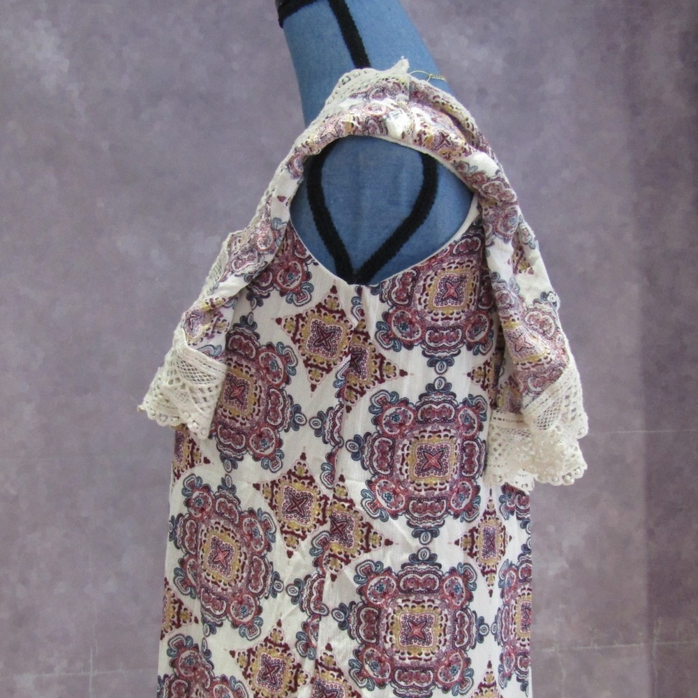 Rue21 Off Shoulder Crochet Lace Top Size XS - Picture 3 of 6